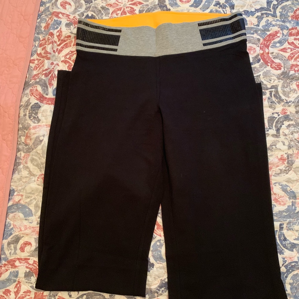 Pink yoga pants size L